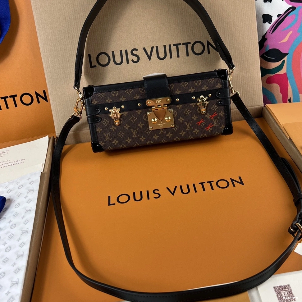 PETITE MALLE VUITTON WEST LOUIS EAST 0807